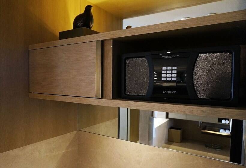 اتاق استاندارد با تخت دوبل و چشم‌انداز, Grand Hyatt Hong Kong