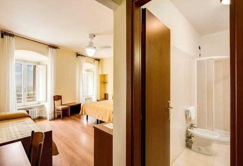 اتاق استاندارد چهار تخته, Roma