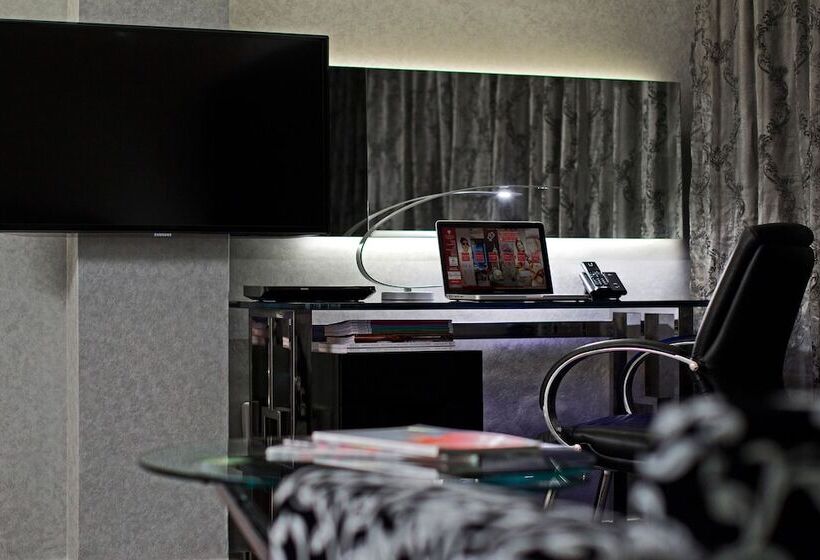 استودیو اجرایی, Kew Green Hotel Wanchai Hong Kong