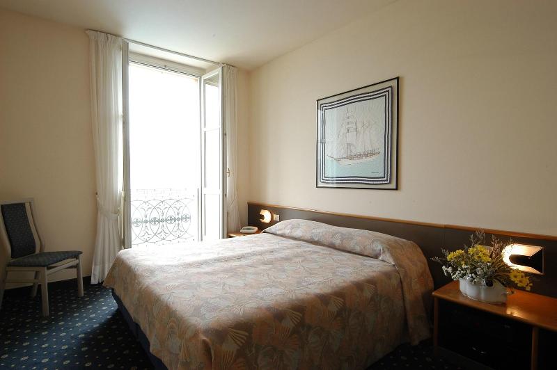 اتاق استاندارد با چشم‌انداز دریاچه, Grand Hotel Menaggio