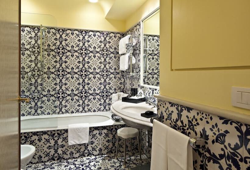 Номер Стандарт Вид на Море, Regina Isabella Resort Spa Restaurant