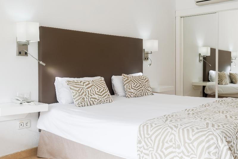 اتاق استاندارد چهار تخته, Palazzo Dal Borgo
