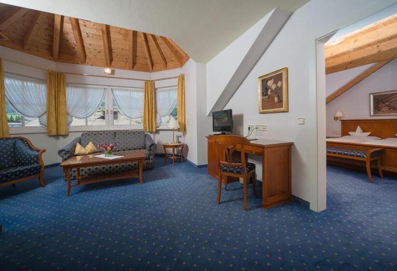 جناح, Park Hotel Bellevue