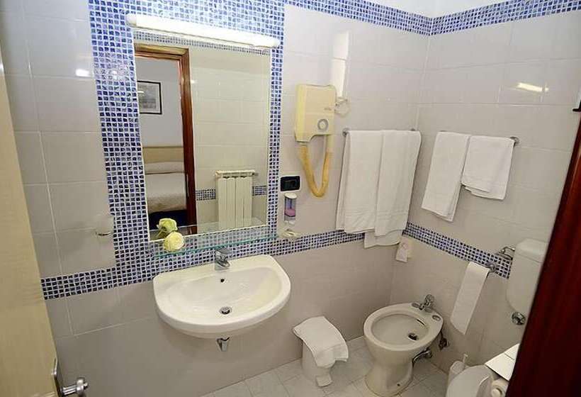 Economy Zimmer, San Giuliano