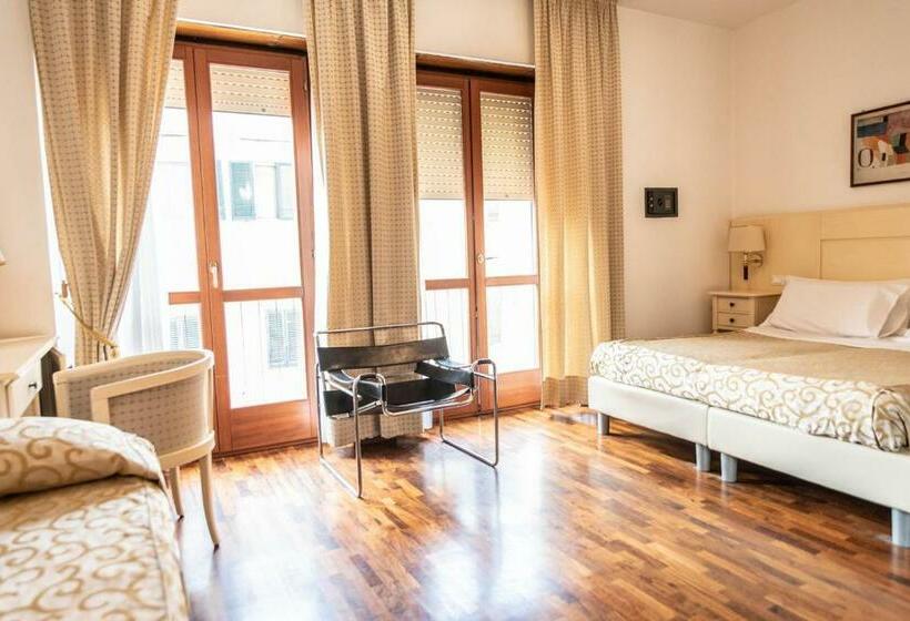 اتاق سوپریور سه تخته, Grand Hotel Duomo