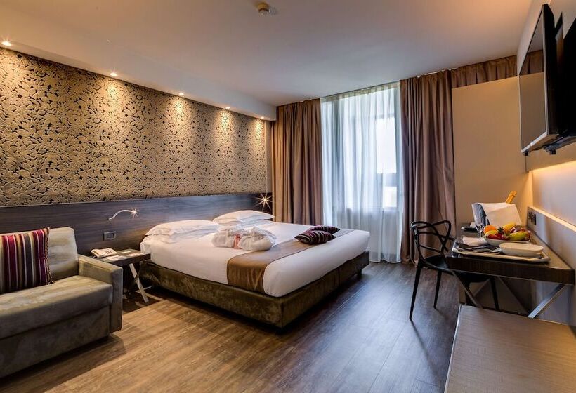 اتاق خانوادگی, Best Western Plus Hotel Farnese