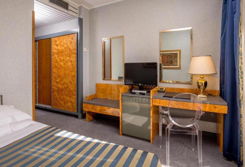 اتاق اکونومی یک تخته, Enea Hotel Pomezia