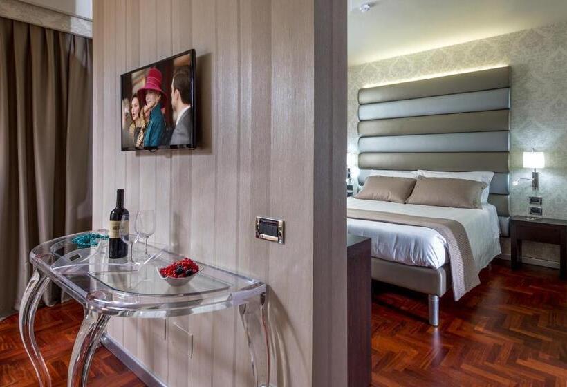 سوییت, Enea Hotel Pomezia