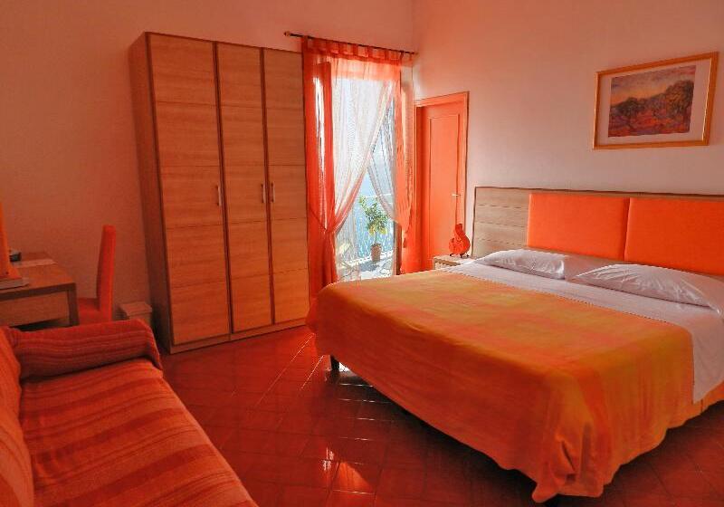 اتاق استاندارد, Holiday