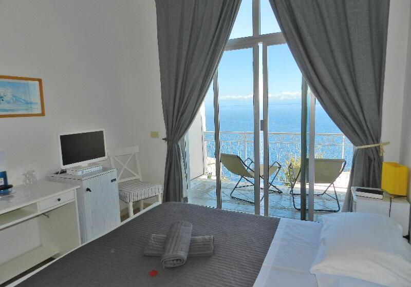 اتاق استاندارد, Holiday