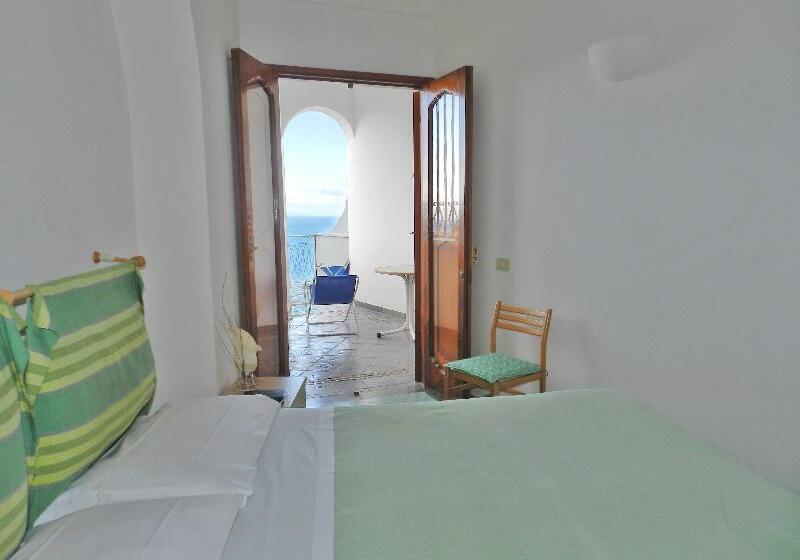 اتاق استاندارد, Holiday