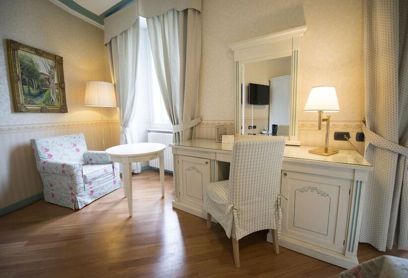 标准间带湖景, Posta