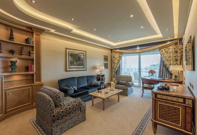 سوئیت کلاب, Rome Cavalieri A Waldorf Astoria
