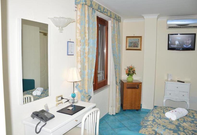 اتاق استاندارد یک نفره, Santa Lucia