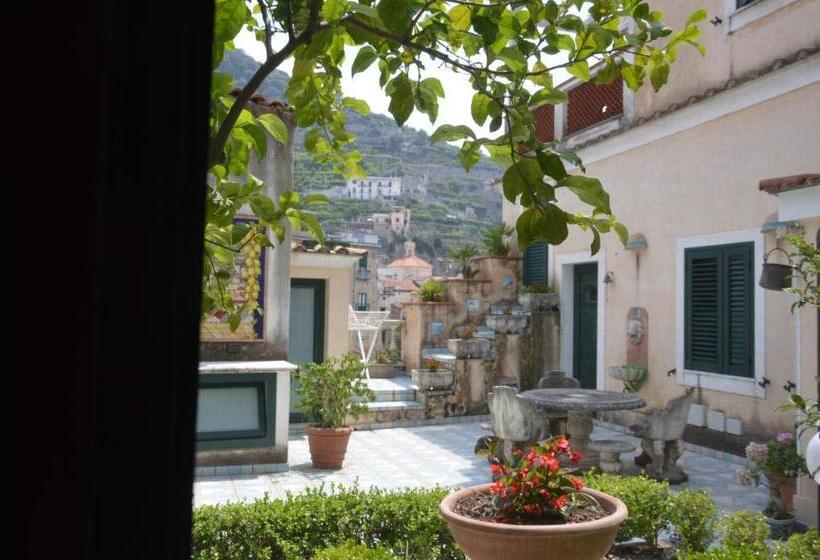 استودیوی استاندارد, Santa Lucia