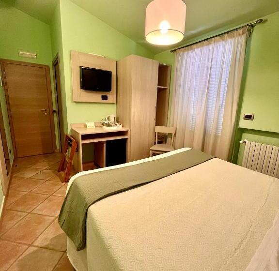 标准间, Albergo Africa
