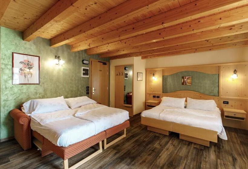 Quarto Quádruplo Estandar, B&b La Montanara