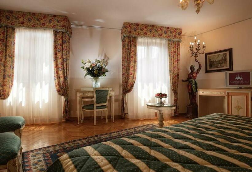 Quarto Superior com Vistas, Albergo Cavalletto & Doge Orseolo