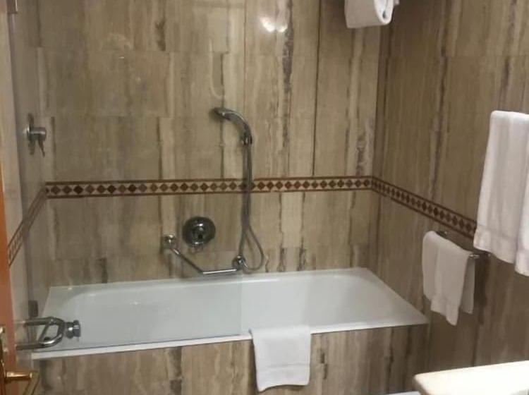 اتاق استاندارد, Crystal Hotel Varese