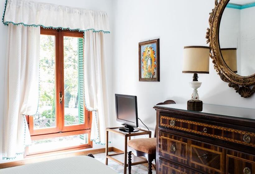 חדר סופריור, Residenza D'epoca Albergo Quattro Fontane