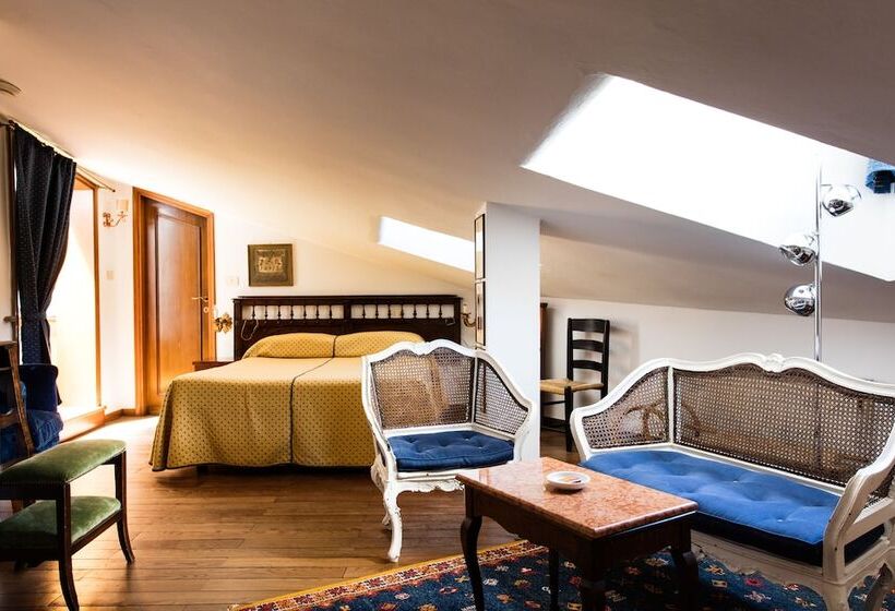 חדר סטנדרט לשלושה, Residenza D'epoca Albergo Quattro Fontane