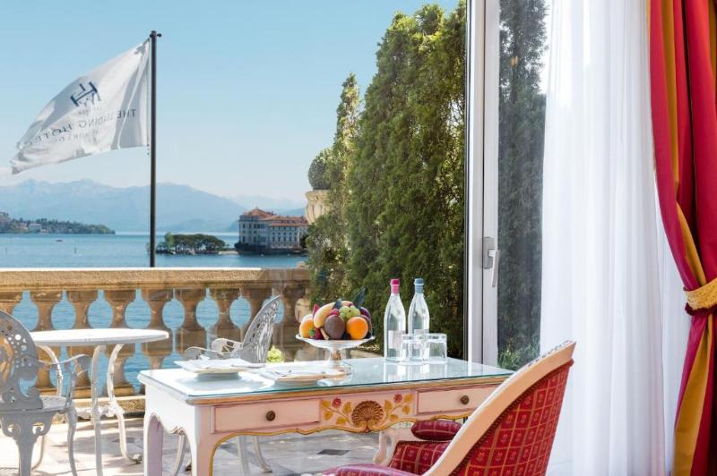 سوییت جونیور با چشم‌انداز دریاچه, Villa E Palazzo Aminta
