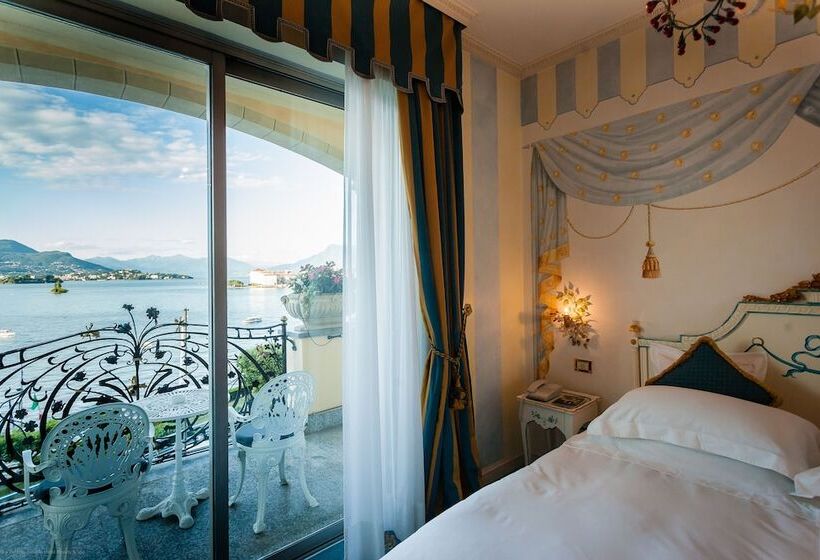 اتاق لوکس با چشم‌انداز دریاچه, Villa E Palazzo Aminta
