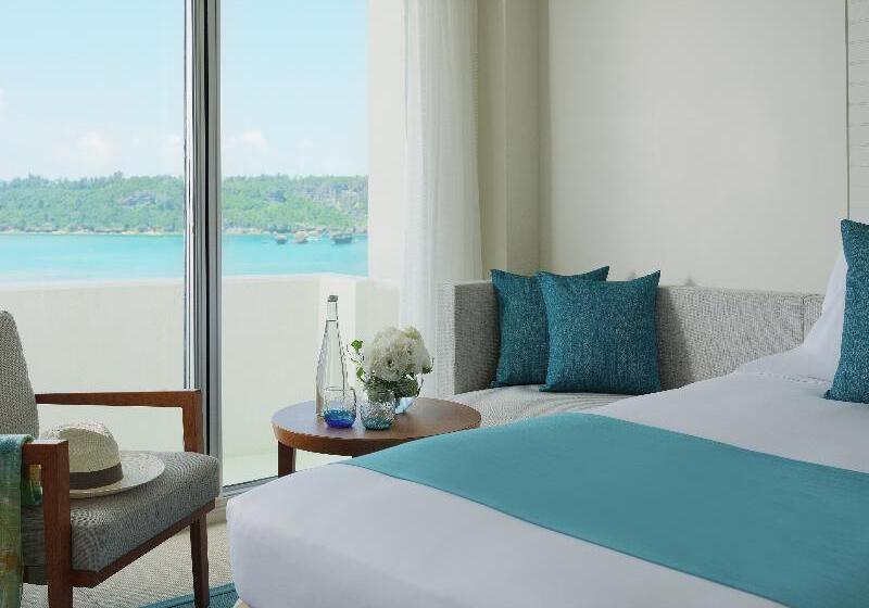 اتاق سوپریور با چشم‌انداز دریا, Ana Intercontinental Manza Beach Resort, An Ihg