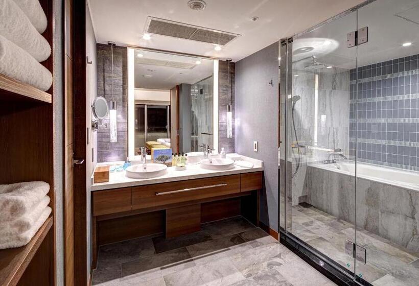 سوئیت کلاب, Ana Intercontinental Manza Beach Resort, An Ihg