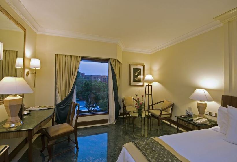 标准房带园景, Itc Mughal, A Luxury Collection Resort & Spa, Agra