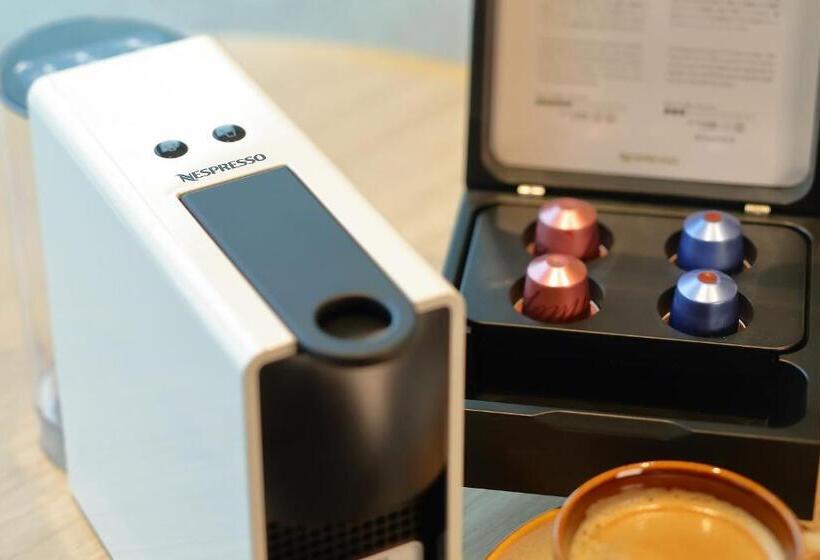 Номер Deluxe, Miyako Hotel Hakata
