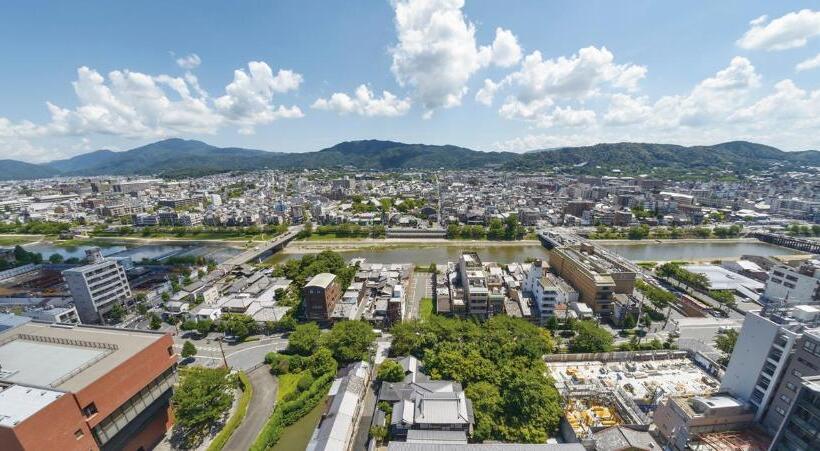 수피리어 룸 강 전망, Okura Kyoto
