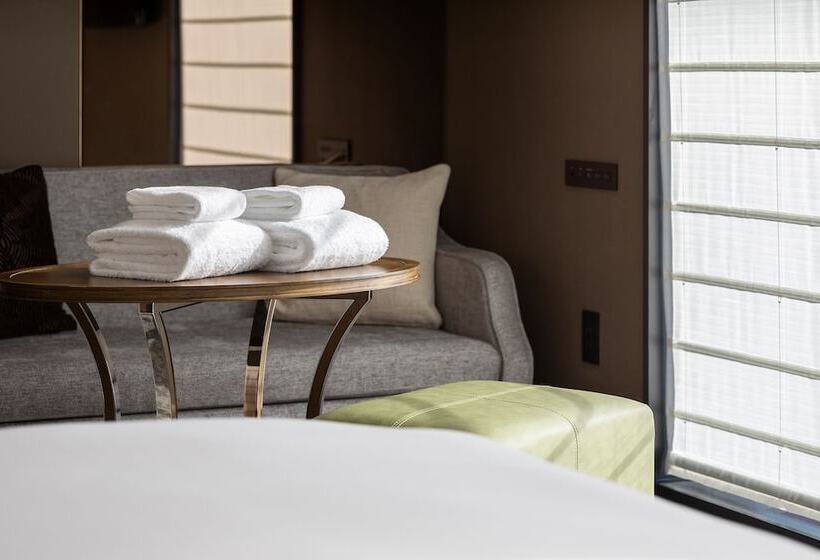 Номер Executive, The Celestine Ginza