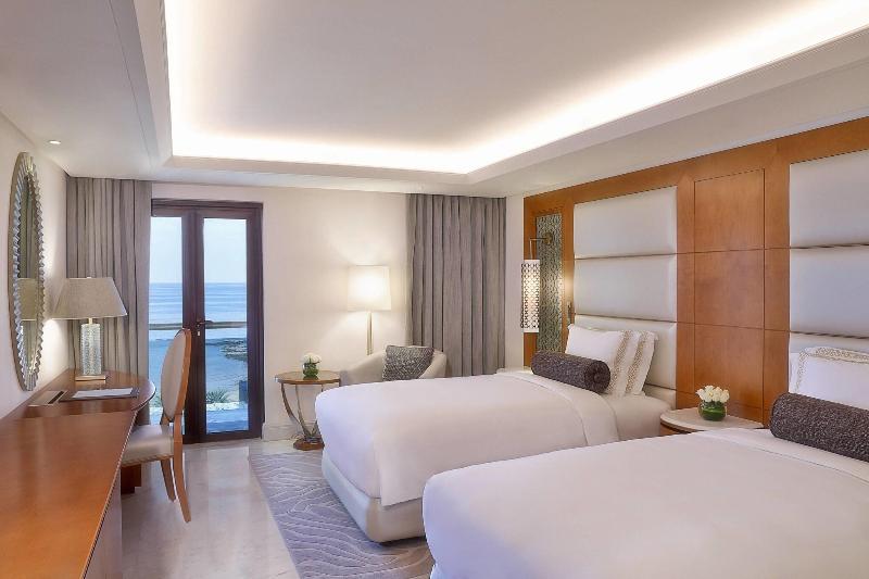 Президентский Люкс, Al Bustan Palace, A Ritzcarlton