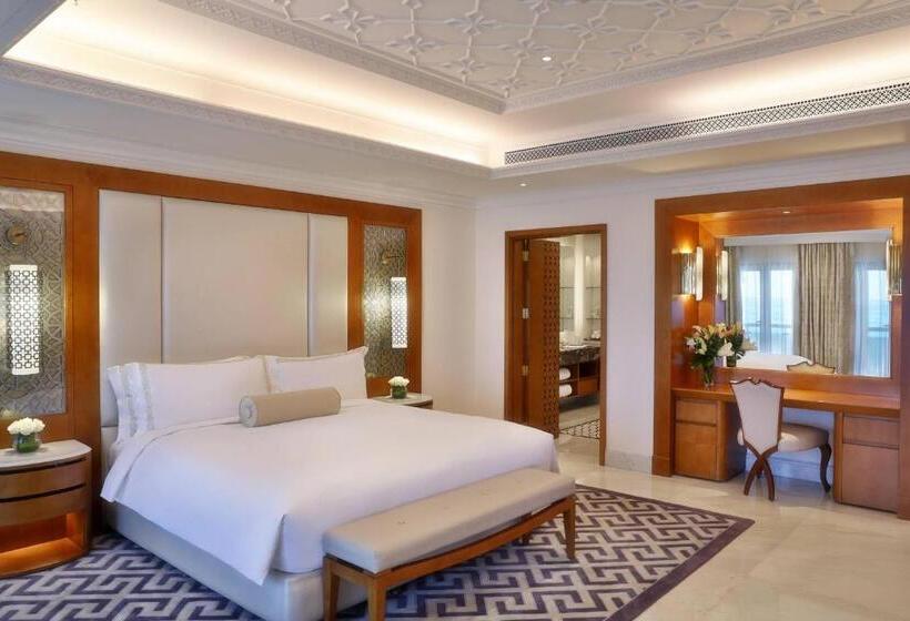 Президентский Люкс, Al Bustan Palace, A Ritzcarlton