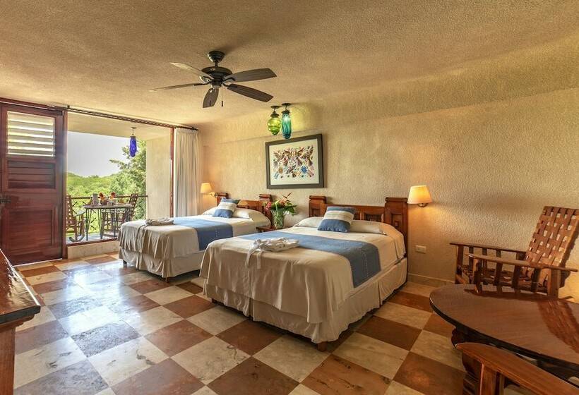 اتاق سوپریور با چشم‌انداز باغ, Mayaland Hotel & Bungalows