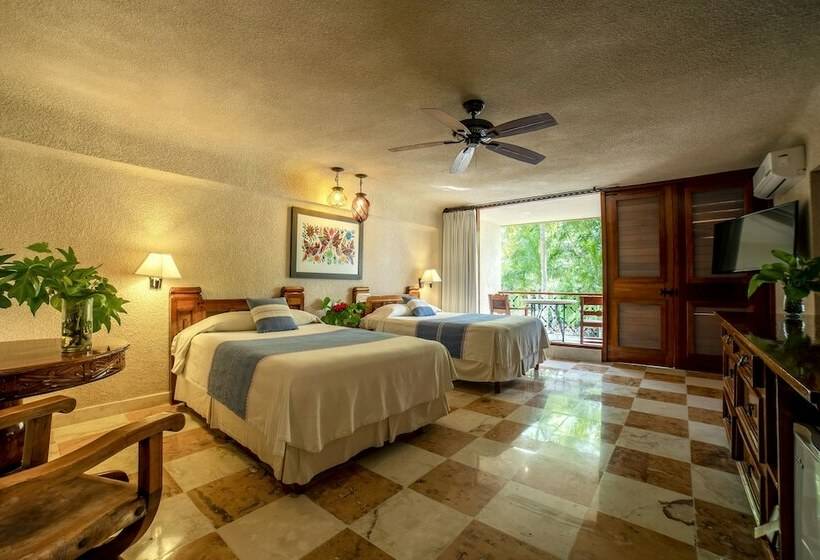 اتاق سوپریور با چشم‌انداز باغ, Mayaland Hotel & Bungalows