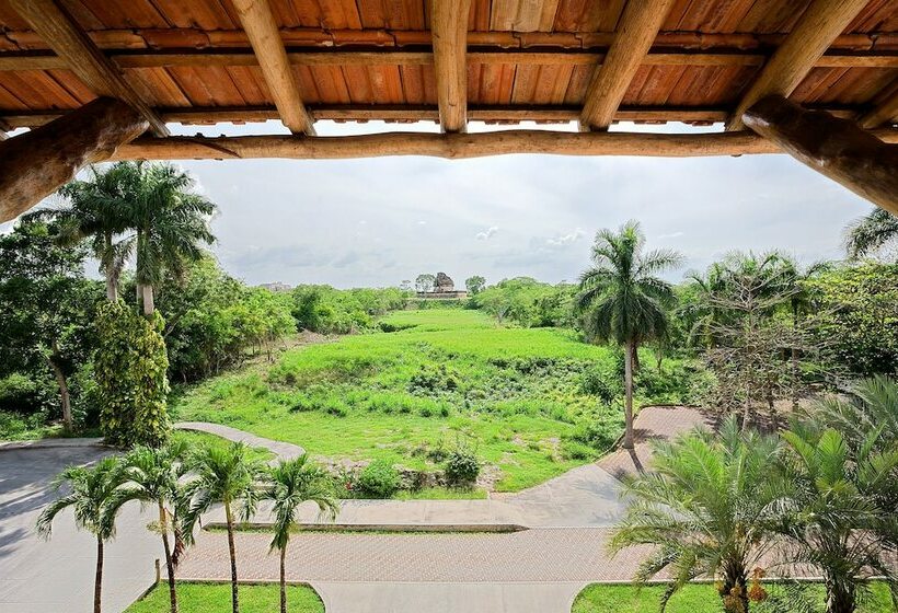 اتاق سوپریور با چشم‌انداز, Mayaland Hotel & Bungalows