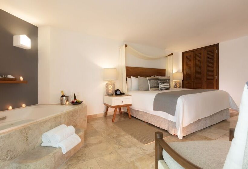 سوئیت با چشم‌انداز دریا و هیدروماساژ, Villa Premiere Boutique Hotel & Romantic Getaway   Adults Only