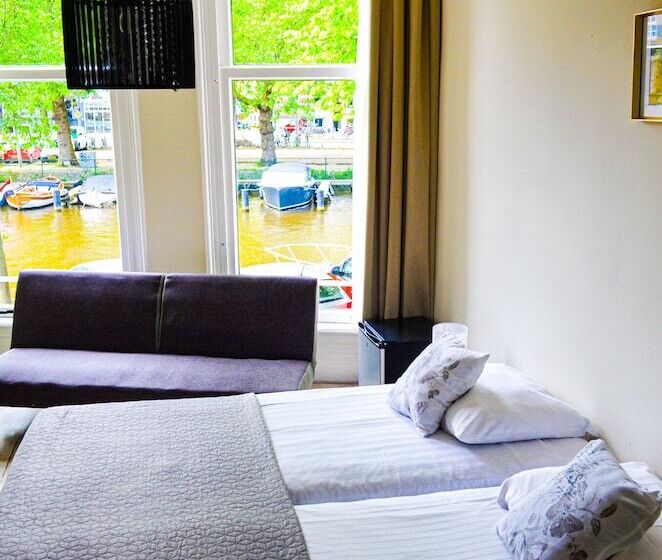 اتاق استاندارد با سرویس بهداشتی مشترک, Family Hotel Kooyk