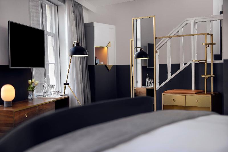 اتاق اجرایی با تخت بزرگ, Kimpton De Witt Amsterdam, An Ihg