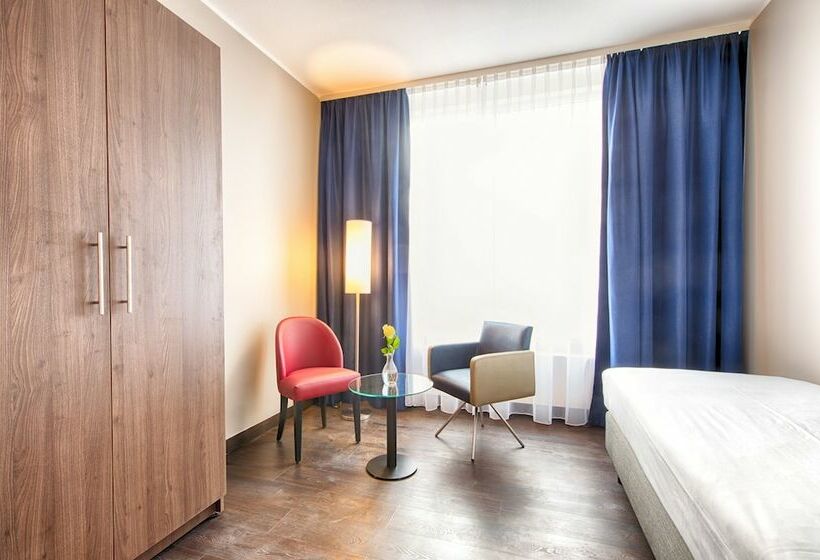 اتاق سوپریور سه تخته, Leonardo Hotel Amsterdam City Center