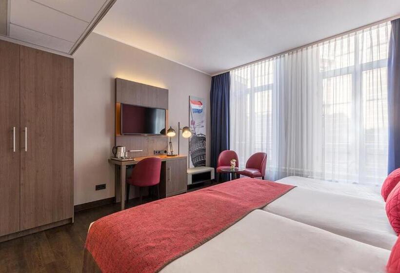 اتاق سوپریور سه تخته, Leonardo Hotel Amsterdam City Center