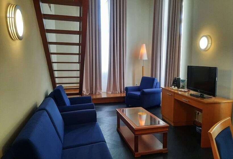 سوییت لوکس, Azoris Angra Garden - Plaza Hotel
