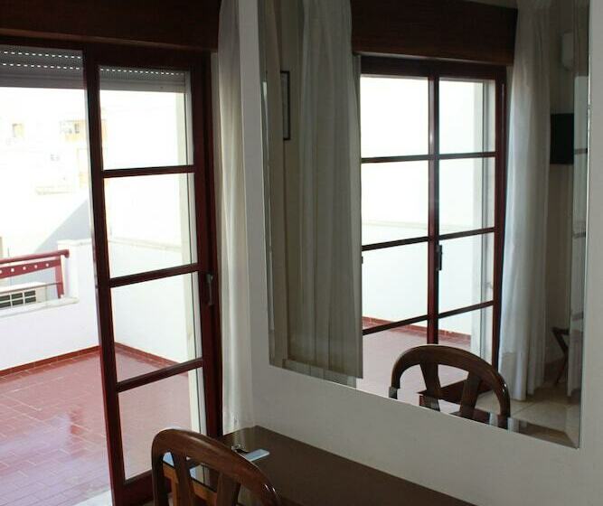 اتاق استاندارد یک نفره, Made Inn Faro