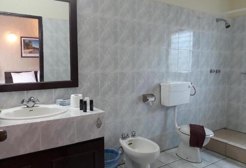 اتاق استاندارد, Berjaya Praslin Resort
