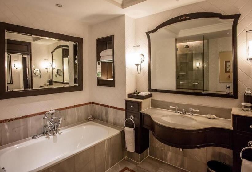 Семейный Номер Вид на Бассейн, Centara Grand Beach Resort & Villas Hua Hin