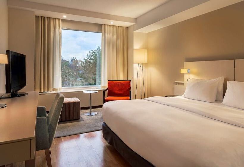 Номер Стандарт Двуспальная Кровать, Hilton Helsinki Kalastajatorppa