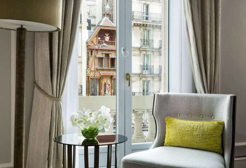 اتاق اجرایی, Hilton Moscow Leningradskaya