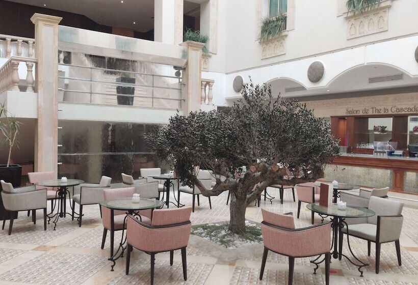 اتاق سوپریور, Les Oliviers Palace